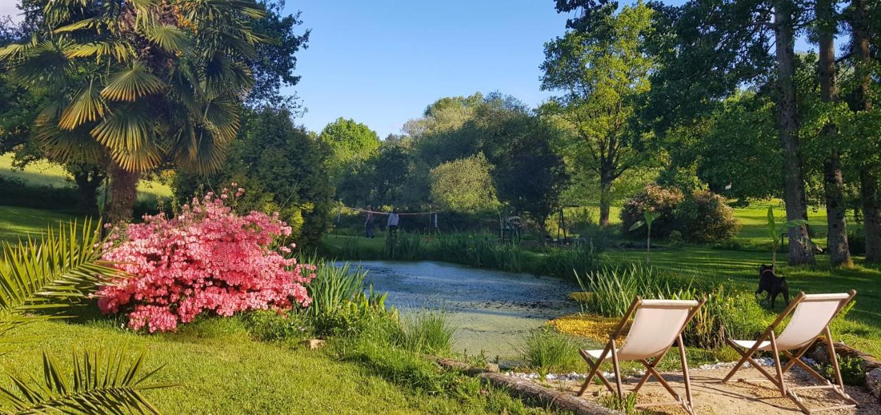 Le Vieux Moulin Gites - A Charming Stone Cottage With Garden View And Seasonal Pool Guegon Экстерьер фото